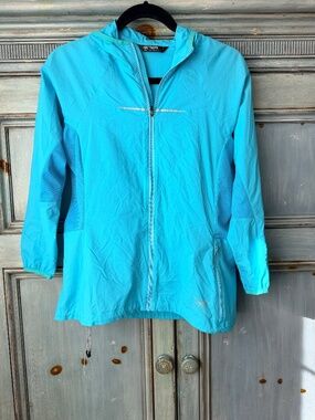Arc'teryx Windbreaker Size M in Sky Blue